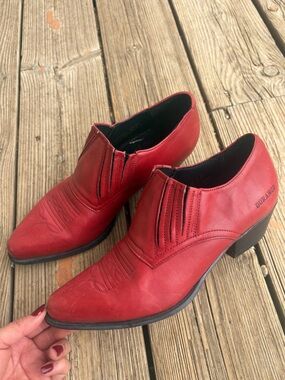 Vintage Durango Red Leather Western Slip-On Ankle Boots